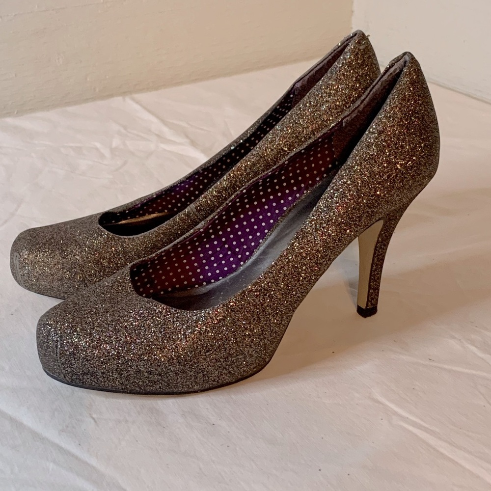 3-1/2” High Heel Shoes by Madden Girl.  Size 7-1/2.  Multi Glitter Colors.